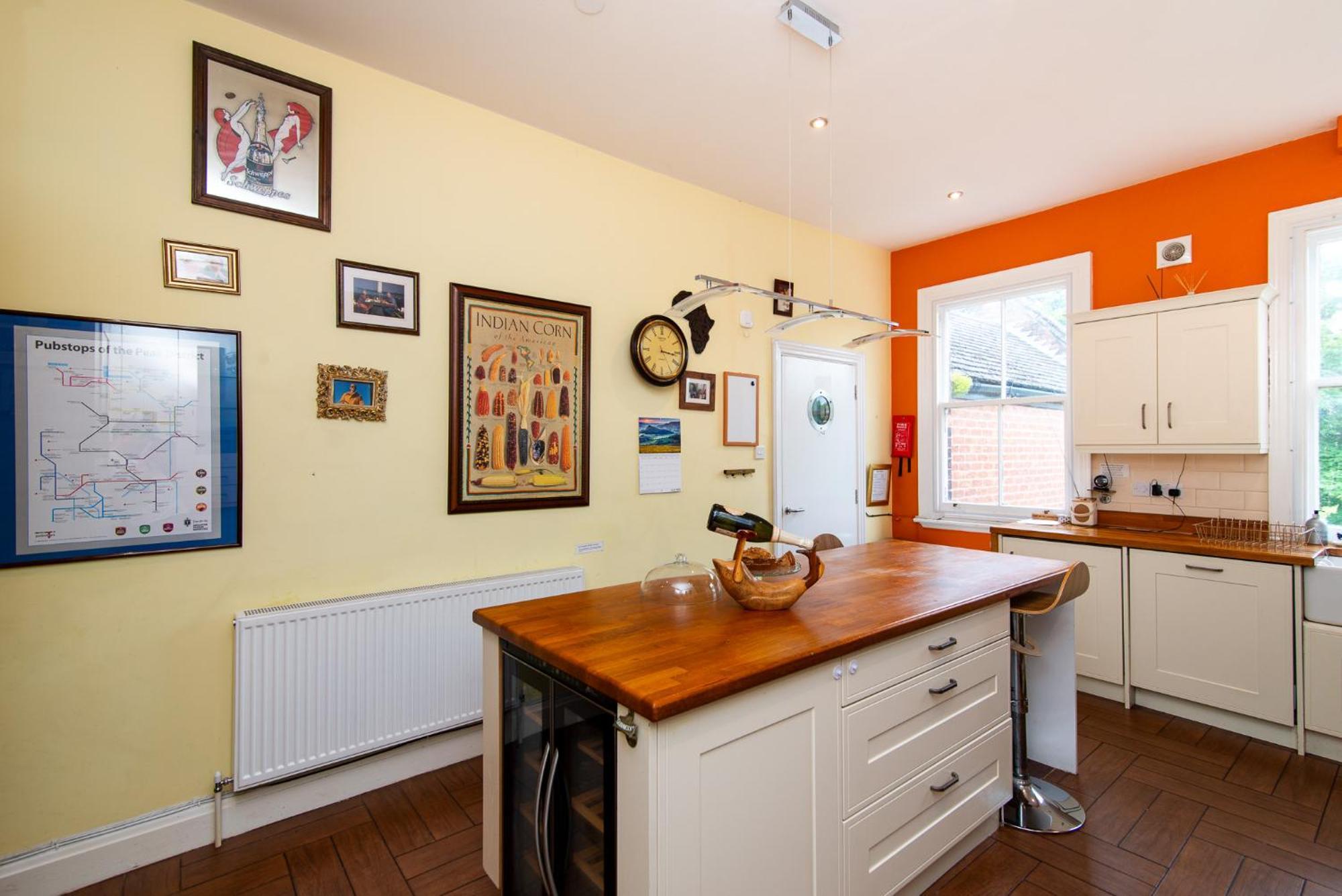 Spacious Retreat With River Views Near Peak District Matlock  Esterno foto